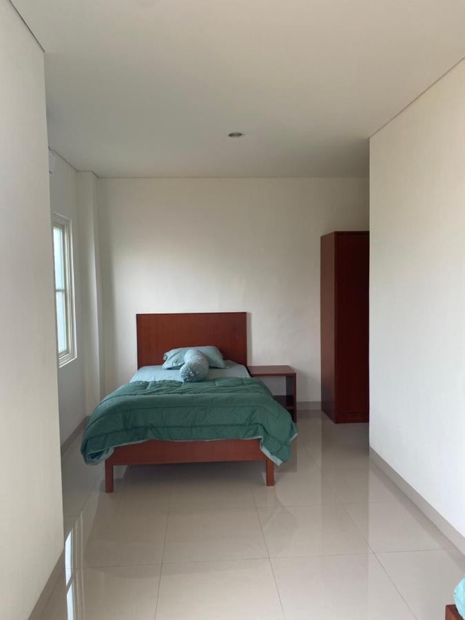 Rumah Pondok Pinang ジャカルタ エクステリア 写真