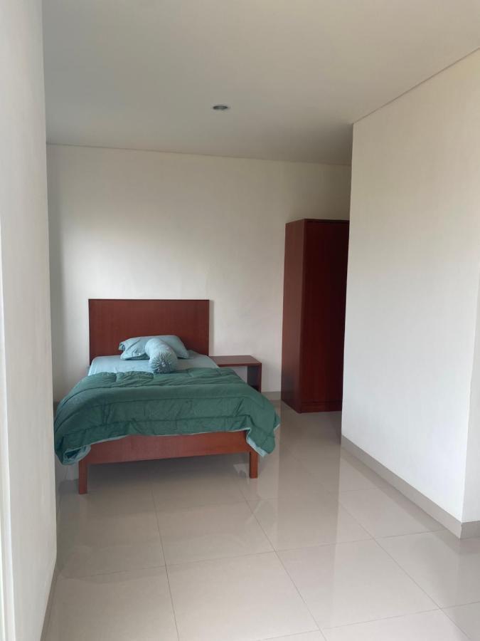 Rumah Pondok Pinang ジャカルタ エクステリア 写真